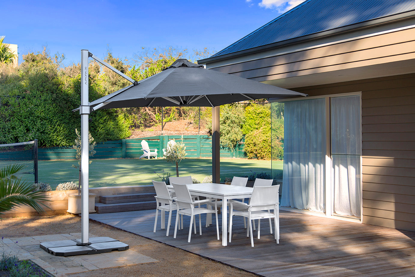 InstaShade Aurora Cantilever Parasol