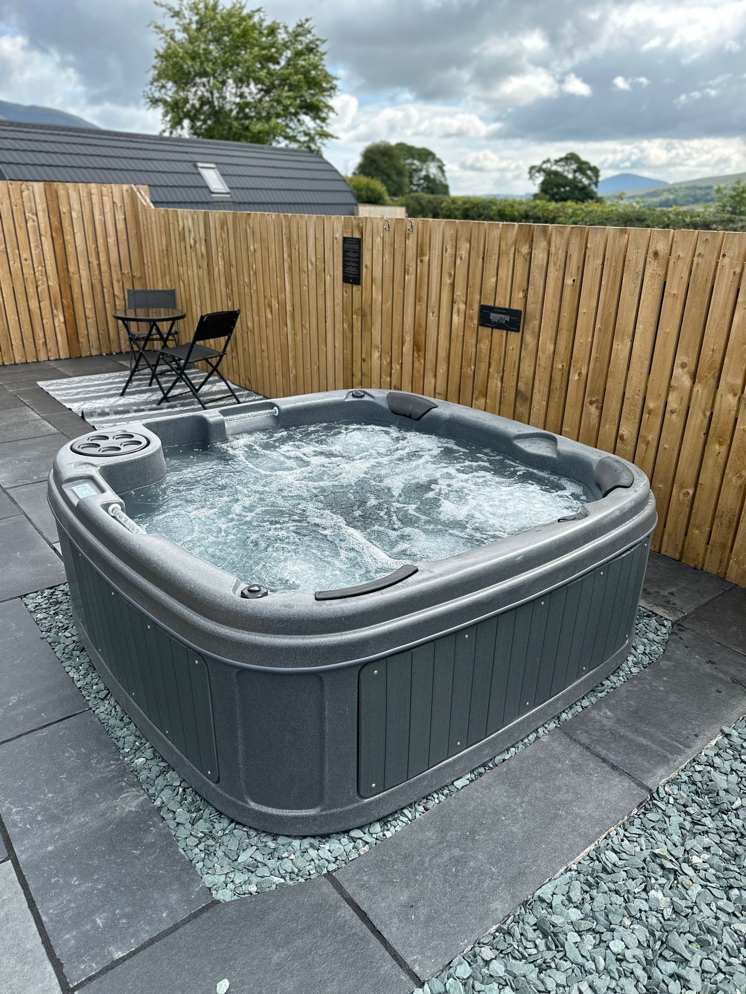 RotoSpa DuraSpa S380 6 Person Hot Tub