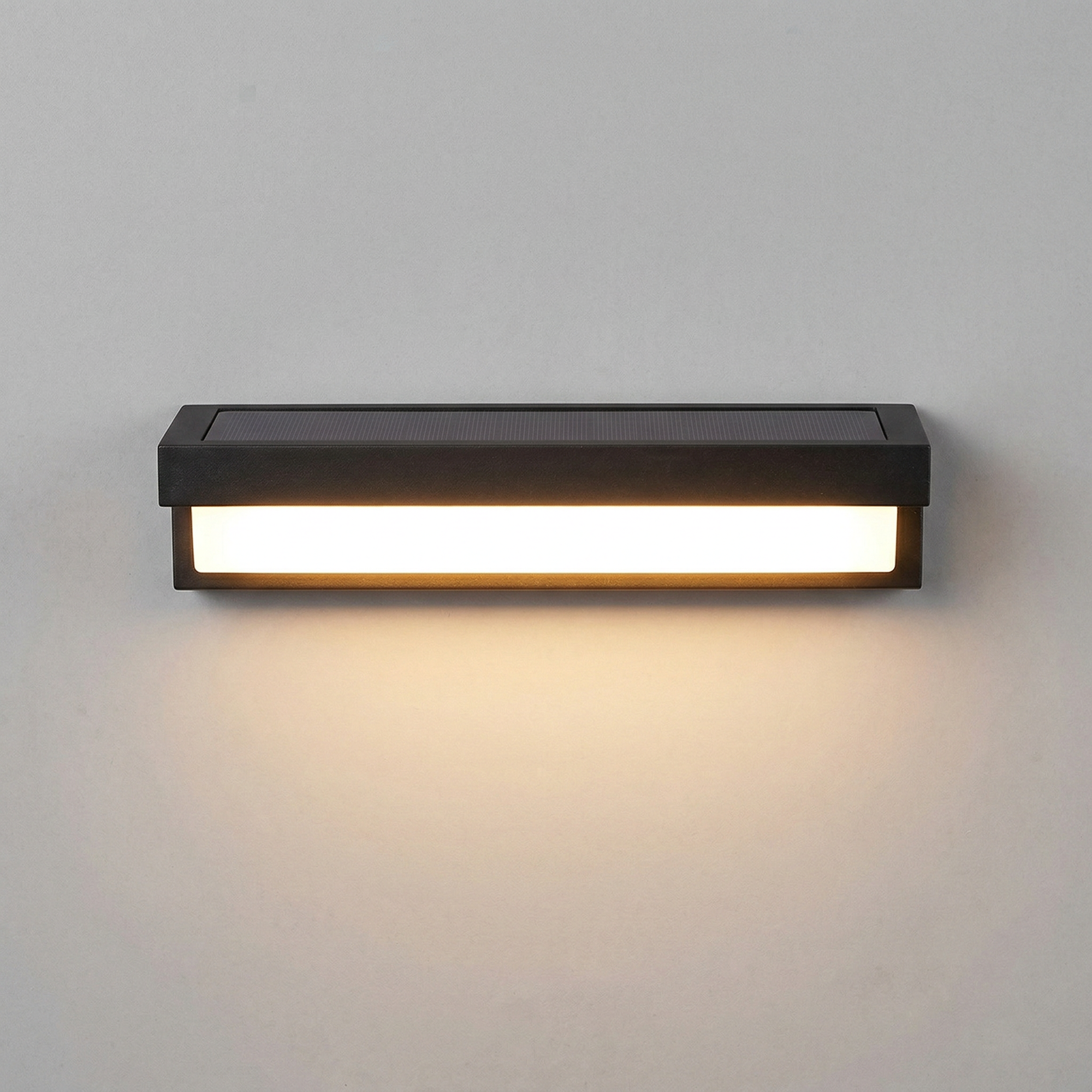 Dusk Solar Wall Light
