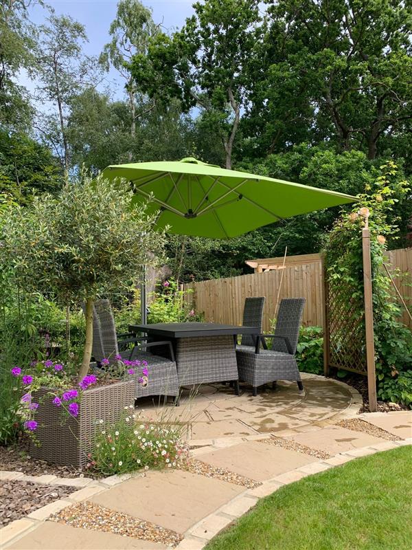 InstaShade Aurora Cantilever Parasol