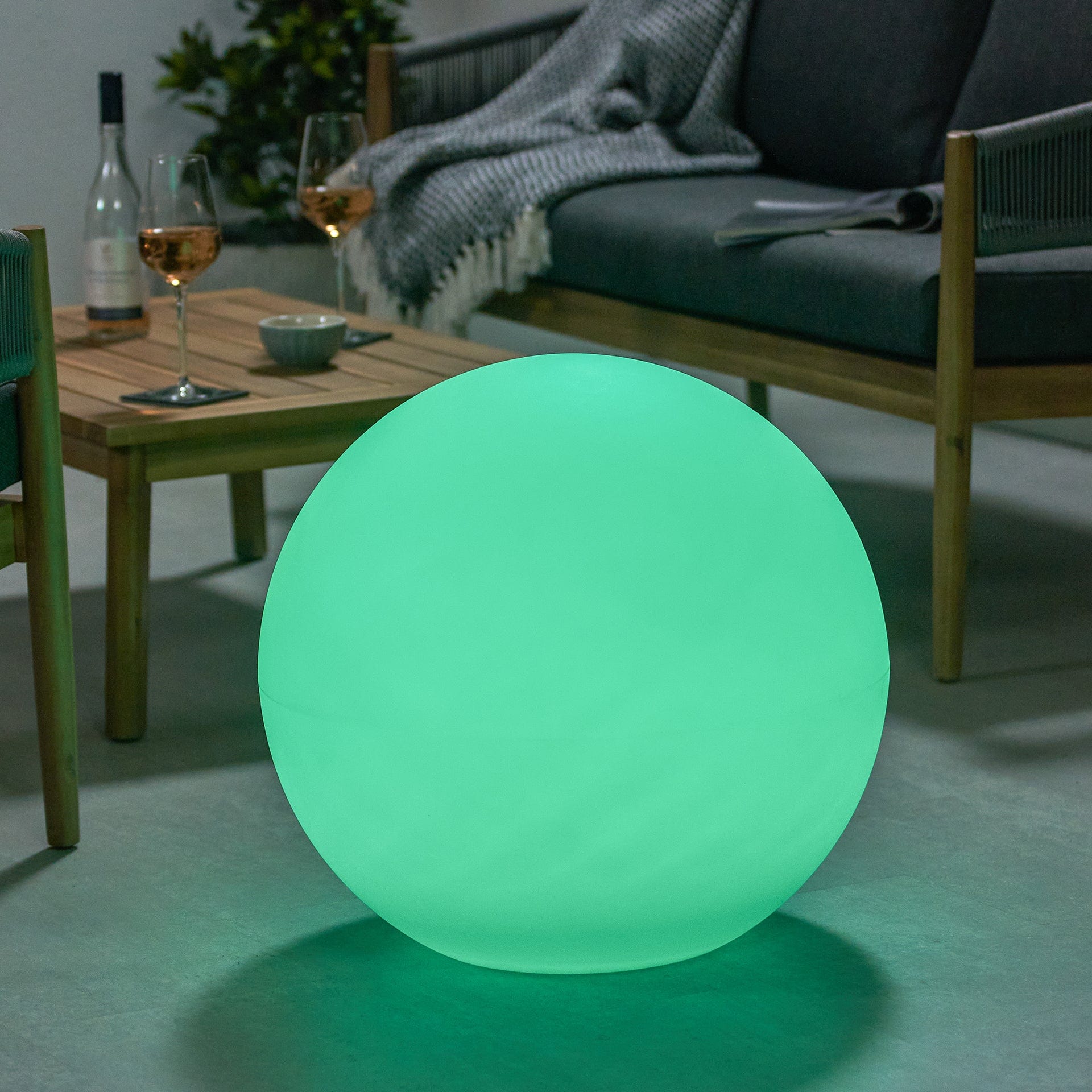 Orbis Outdoor Ball Light