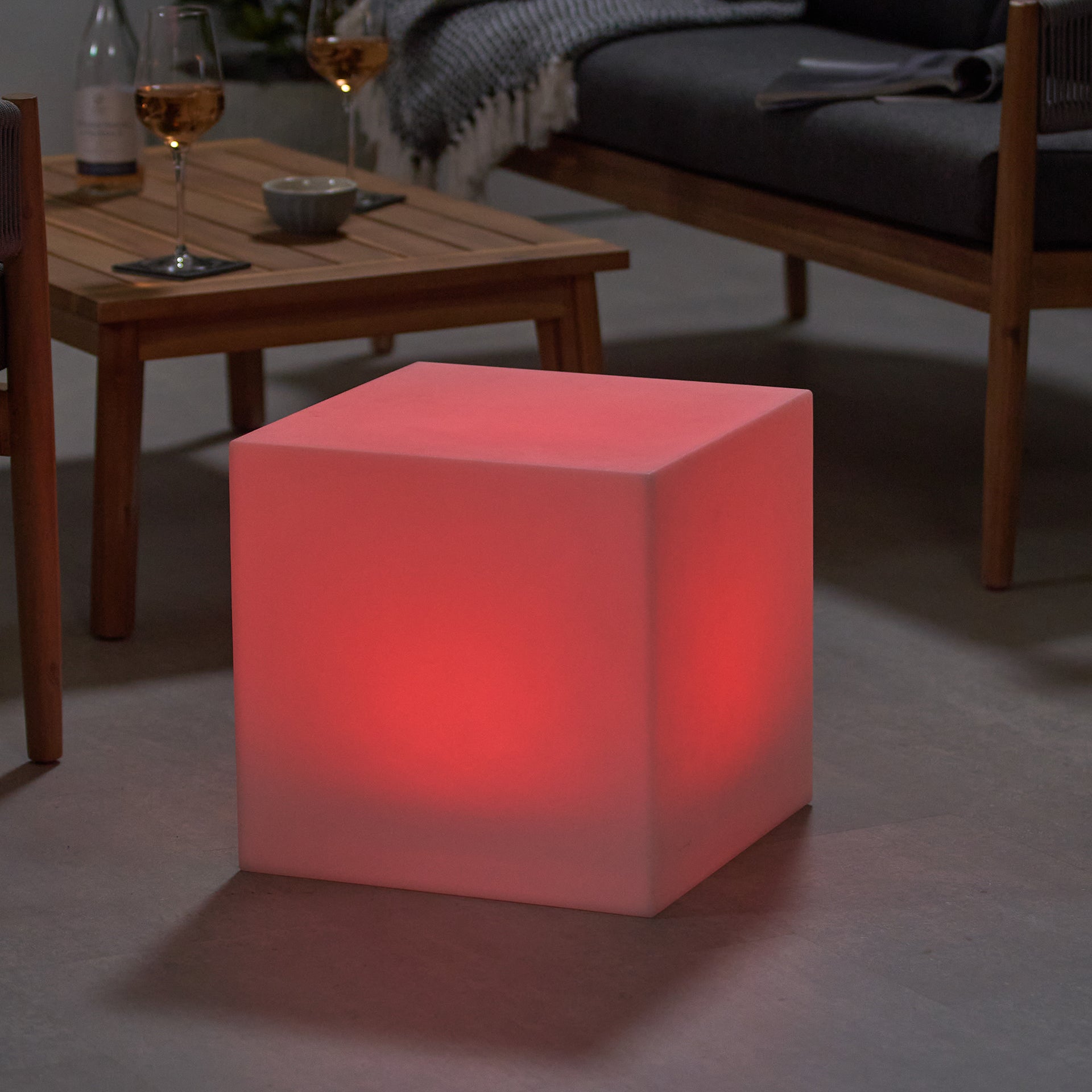 Orbis Outdoor Cube Light
