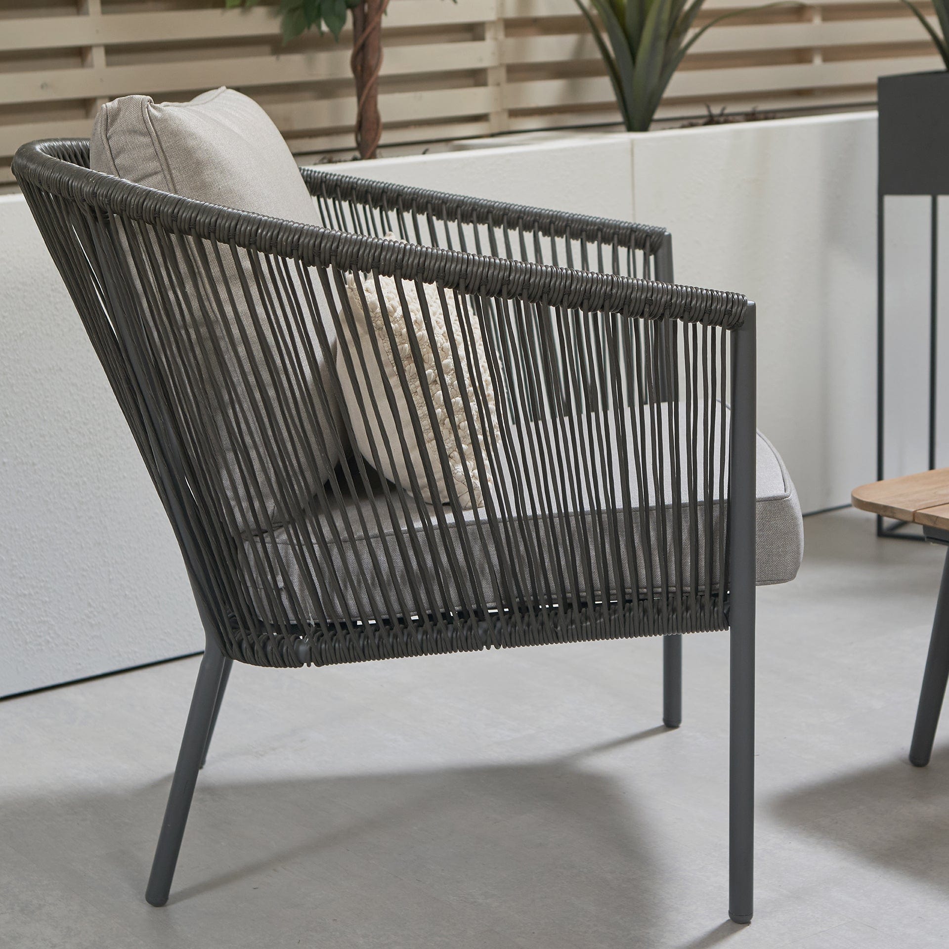 Pacific Reims Seating Set