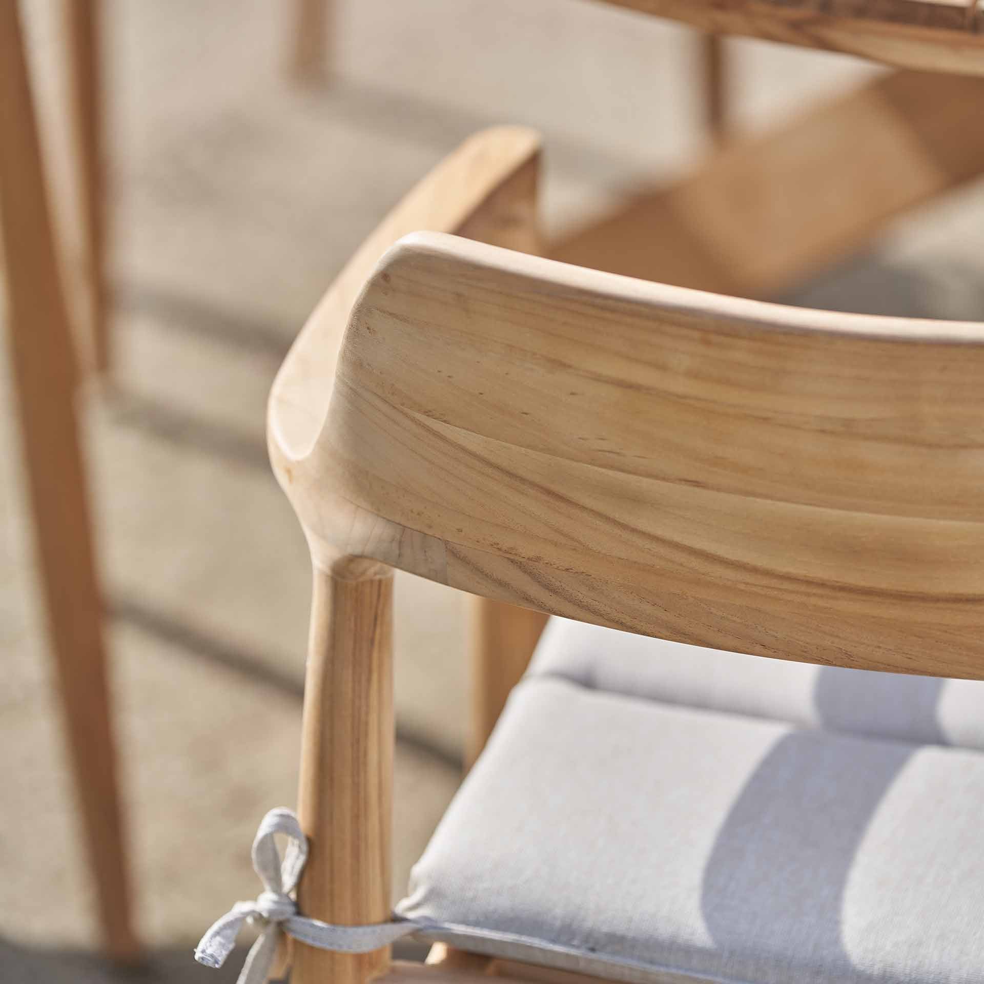 Pacific Reuleaux Wooden Dining Set