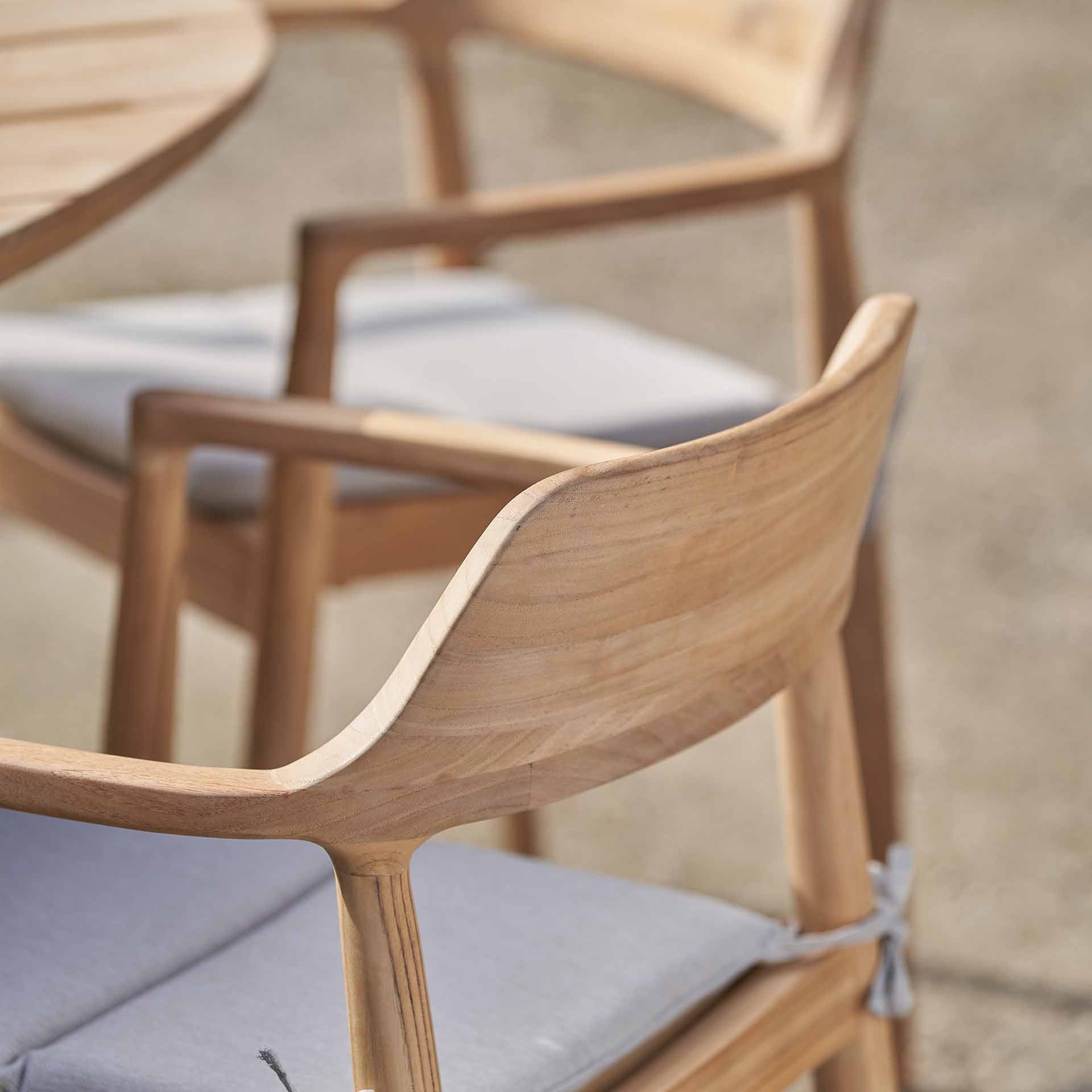 Pacific Reuleaux Wooden Dining Set