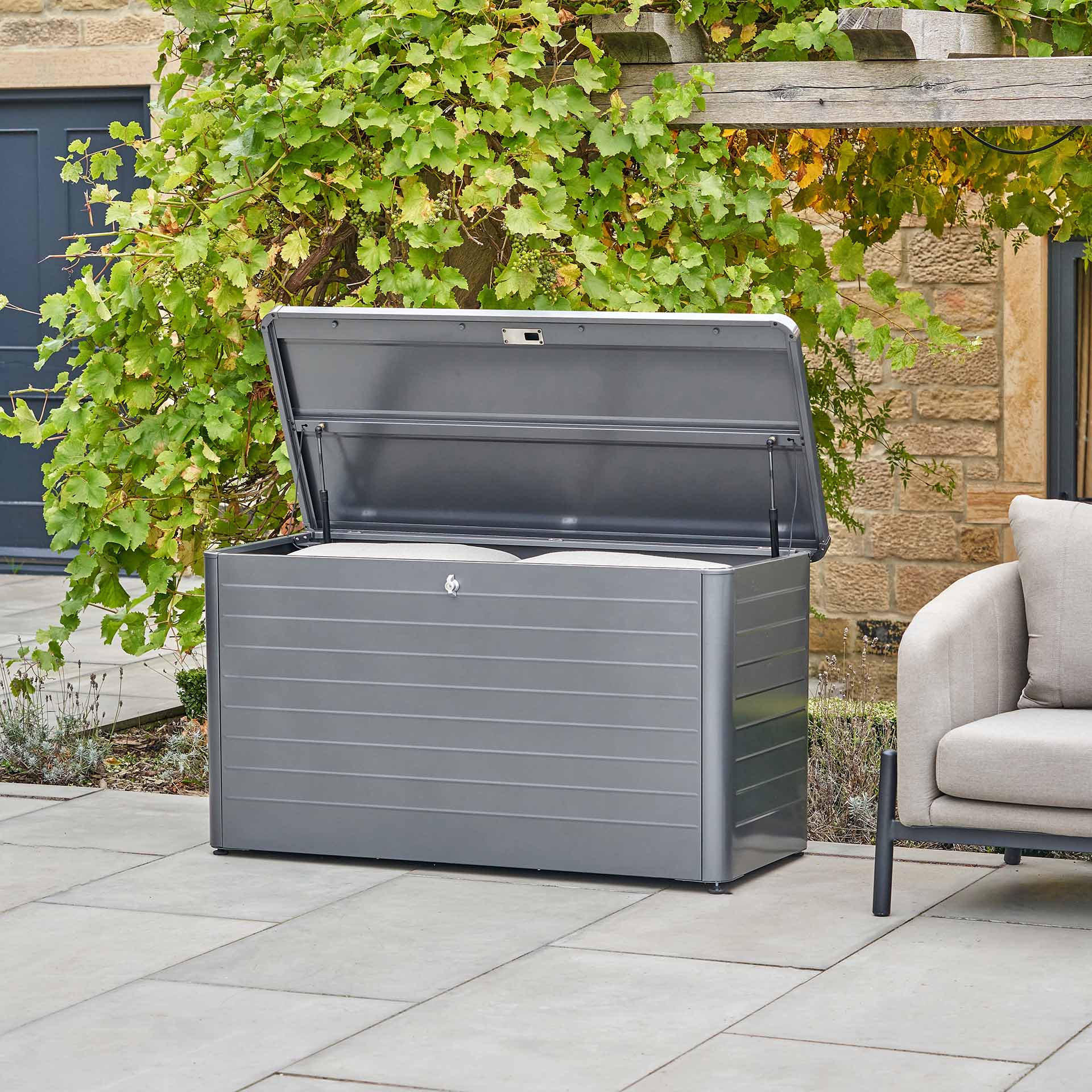 Pacific Rhode Island Anthracite Small Cushion Box