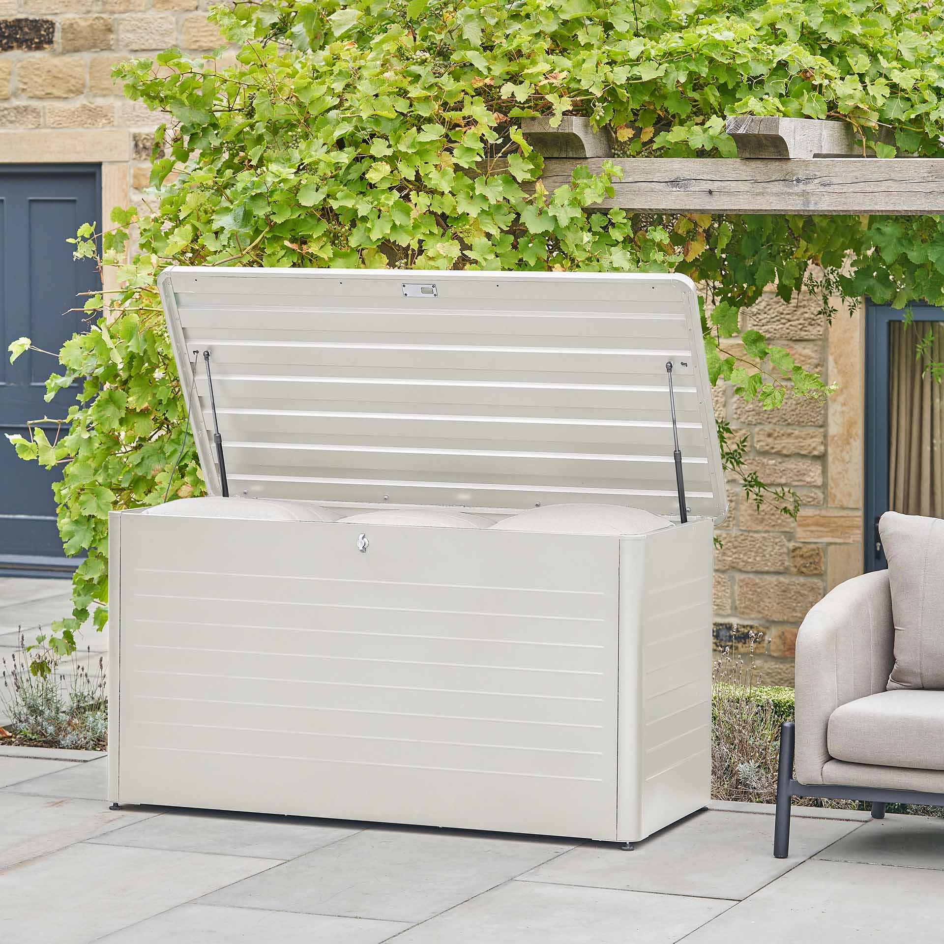 Pacific Rhode Island Pebble Large Cushion Box