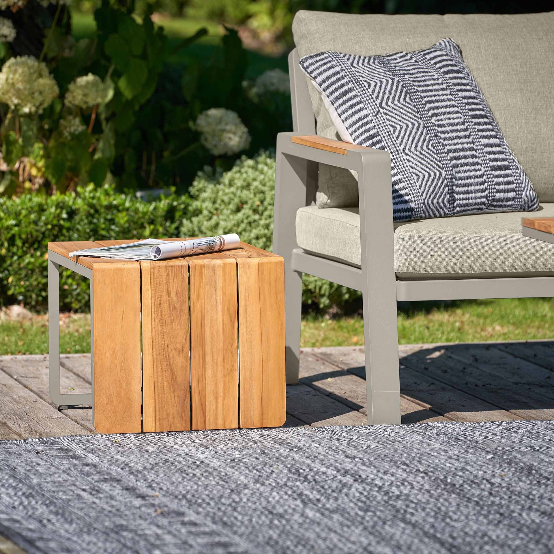 Pacific Stockholm Limestone Corner Set