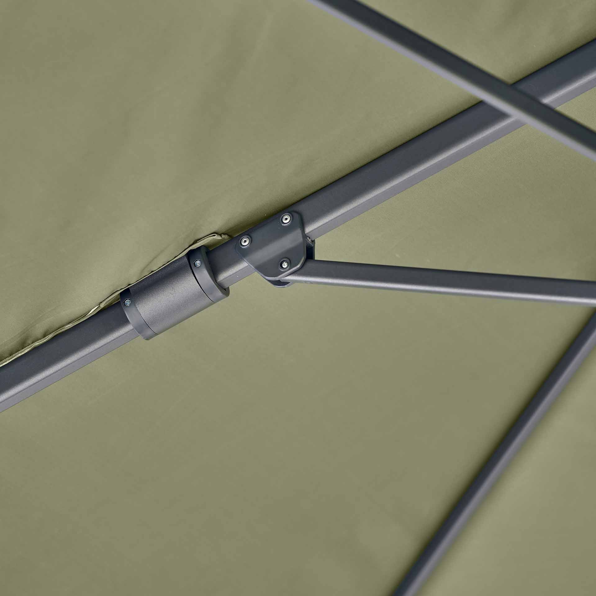 Platinum Challenger Premium Lush Green 3m Square Parasol