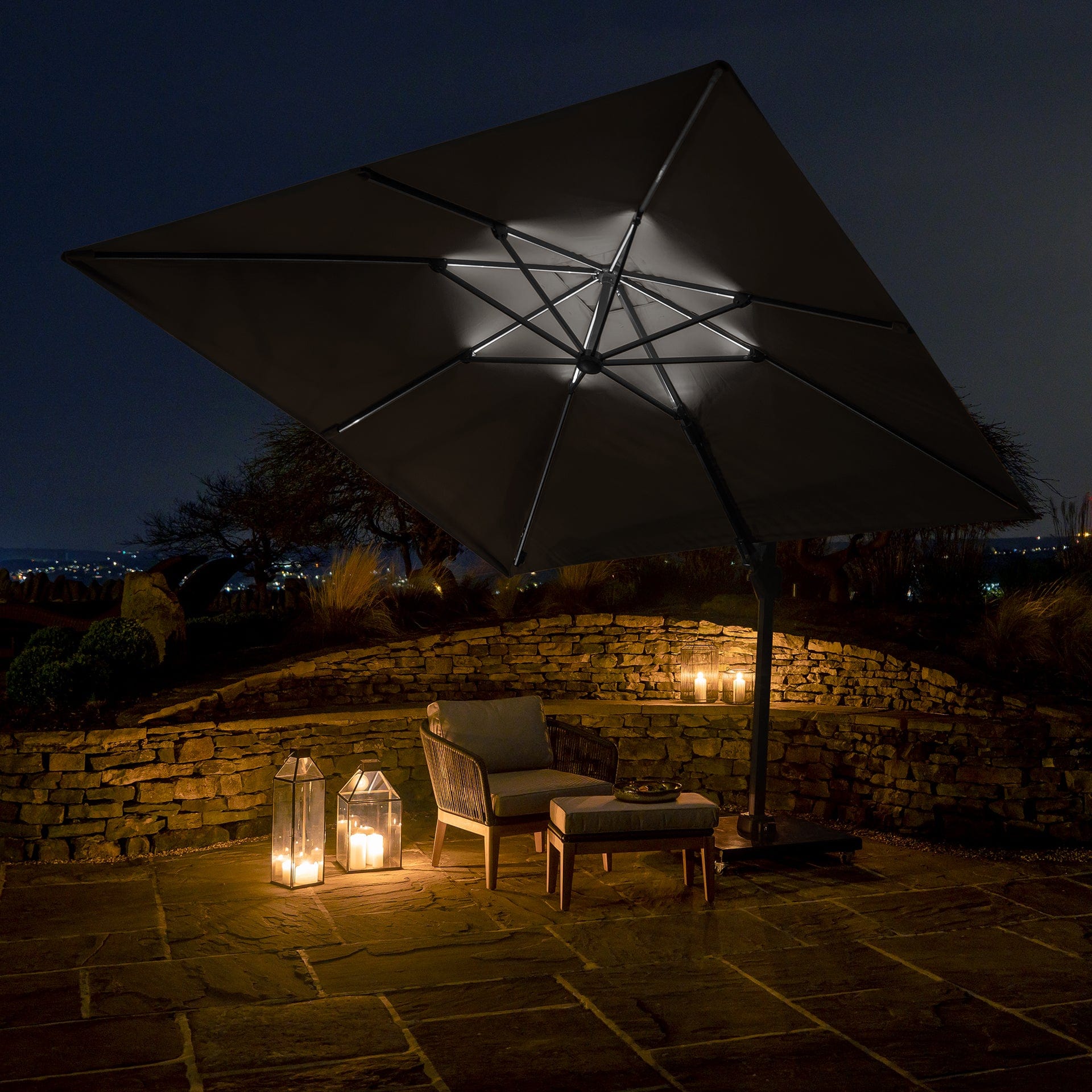 Platinum Glow Challenger Anthracite 3m Square Parasol